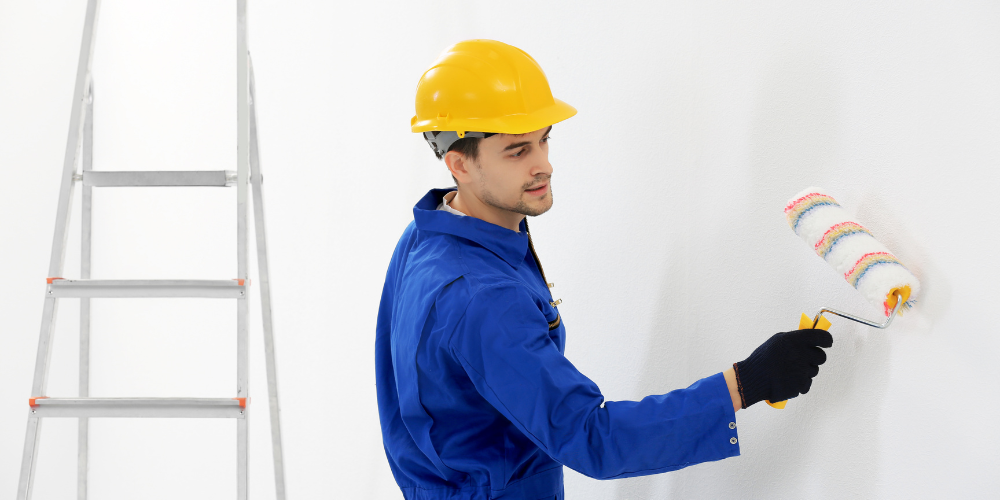 Peut-on peindre une plaque PVC hygiénique ? Nos conseils pros