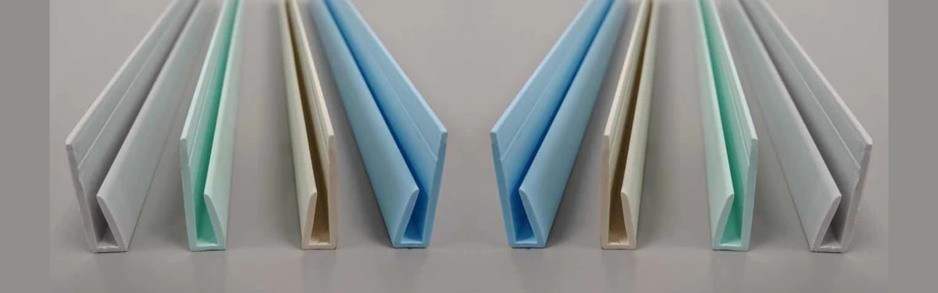 Profils de bord résistants et durables pour protéger et embellir les bords des panneaux.