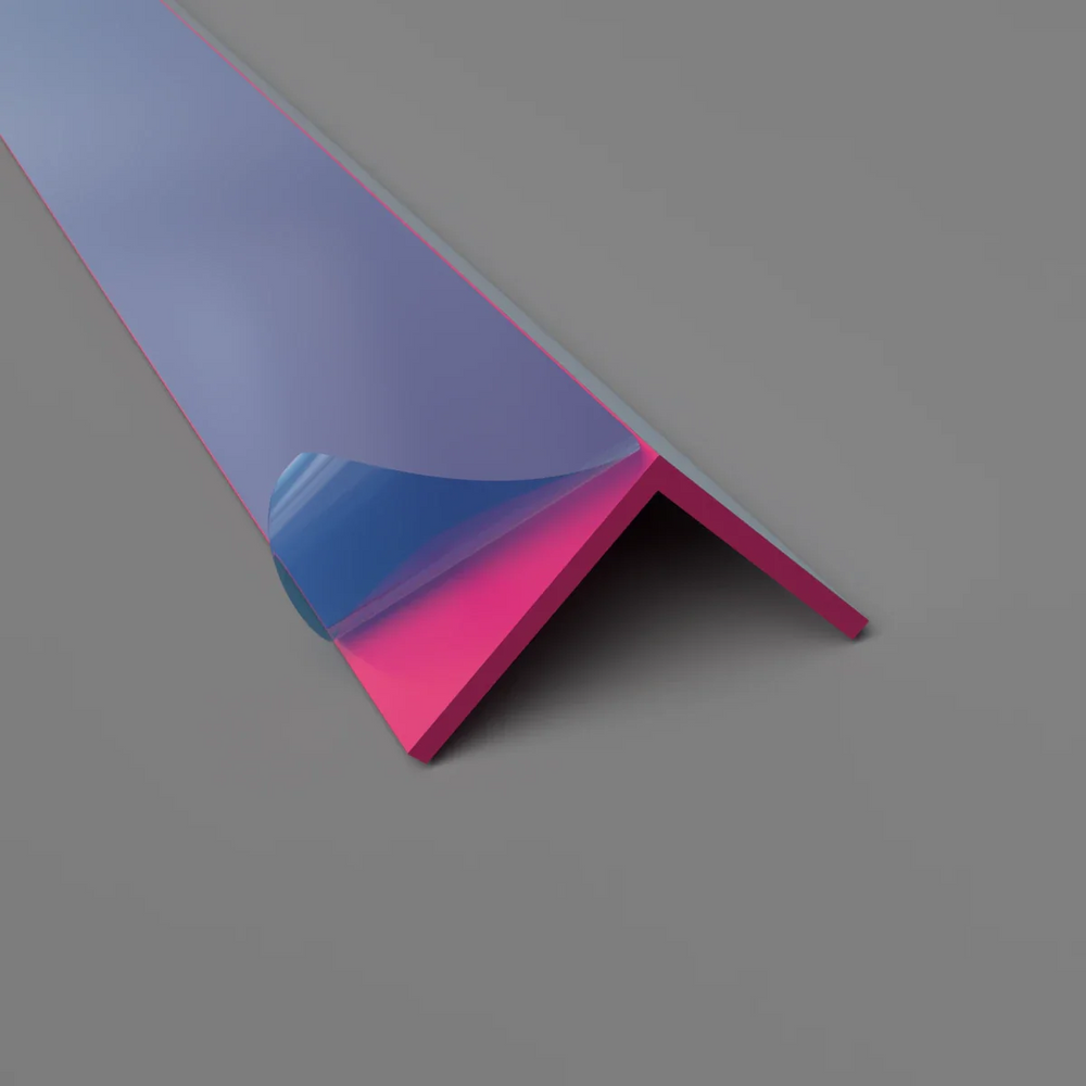 Élément de protection en PVC rose, 25 mm, conçu pour des angles solides avec une touche délicate.