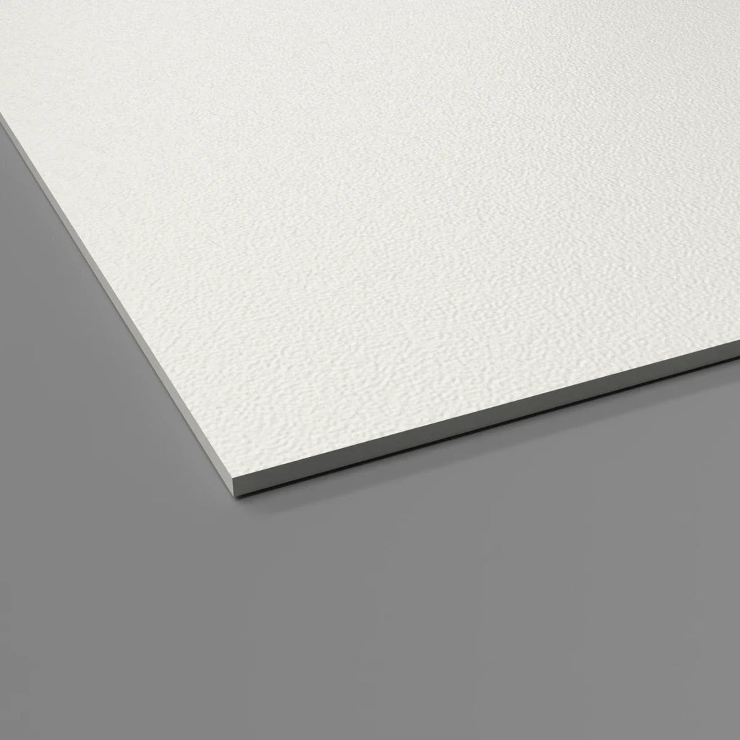 Plaque de protection murale 2 mm ivoire, une solution à la fois hygiénique et durable pour des environnements à fort passage.