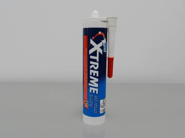Silicone de finition blanc, tube de 310 ml, idéal pour des joints nets et durables.