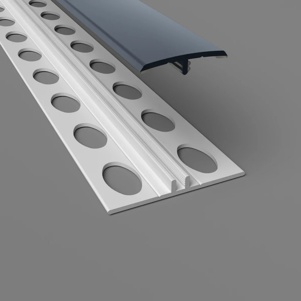 Bordure en PVC noir, idéale pour protéger et structurer vos surfaces avec style.