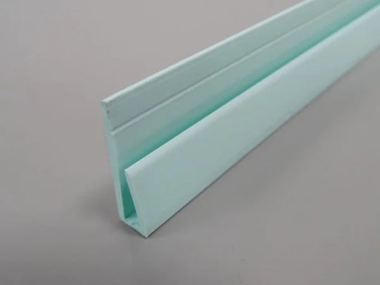 Bordure en PVC vert pastel - Profilé esthétique et robuste