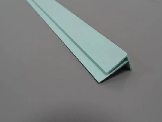 Coin à rayon interne en PVC vert pastel - Finition élégante