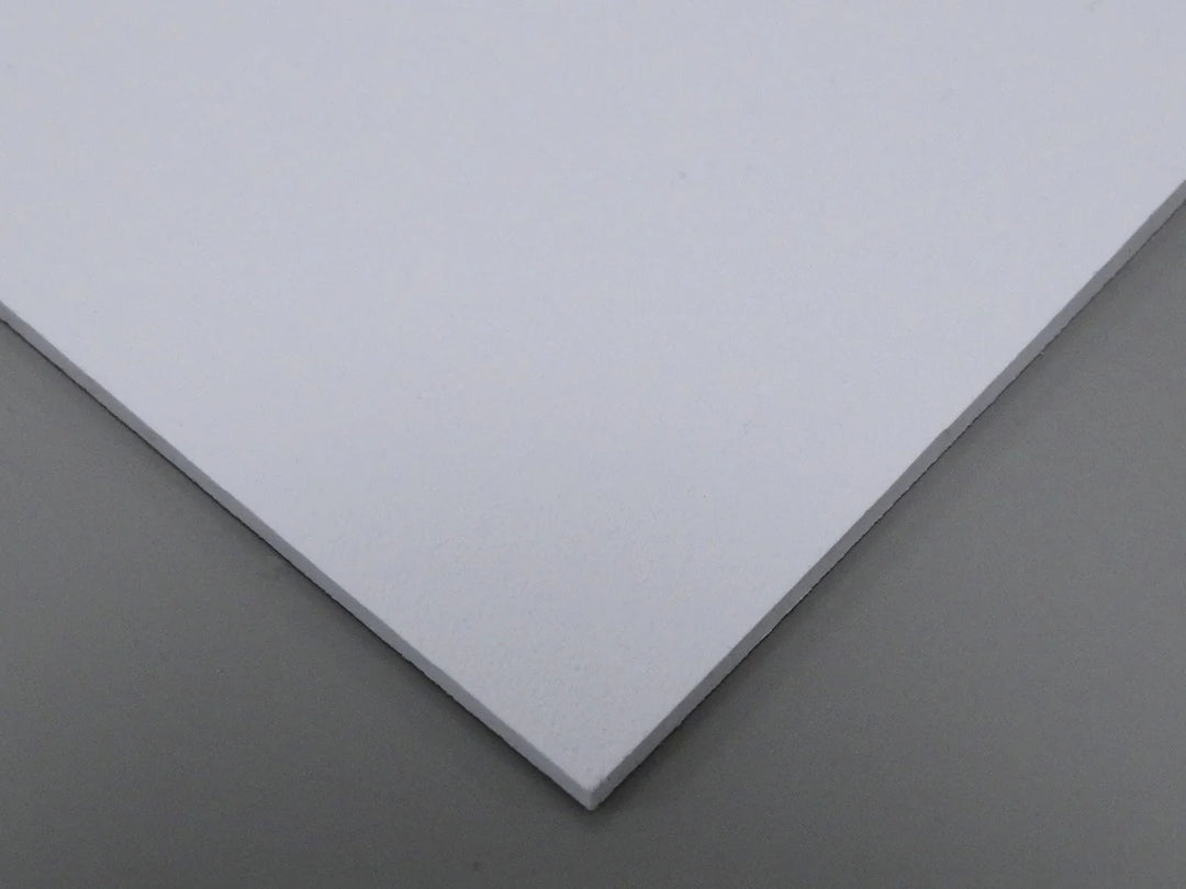 Protection murale antibactérienne, coloris blanc ou ivoire, épaisseur de 2 mm.